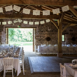 Salle de réception pour mariage en pleine nature