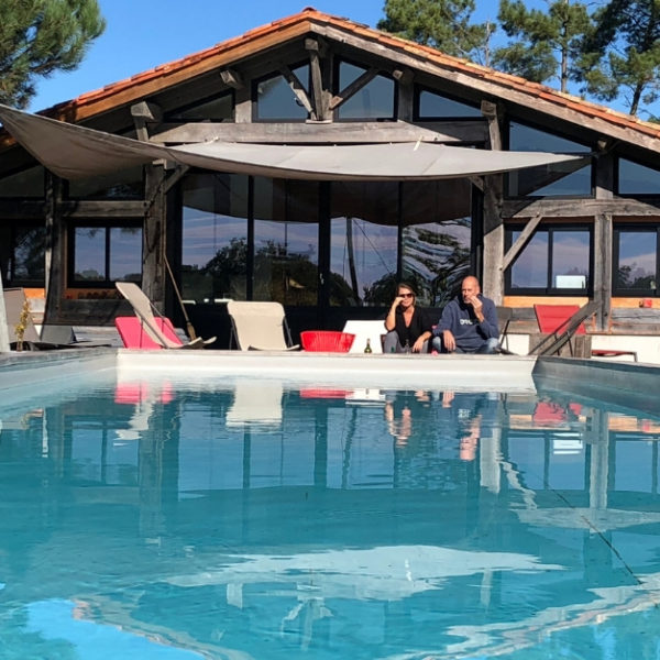 Gîte et piscine à Arjuzanx